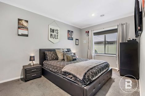 Property photo of 6 Aquiver Terrace Miners Rest VIC 3352