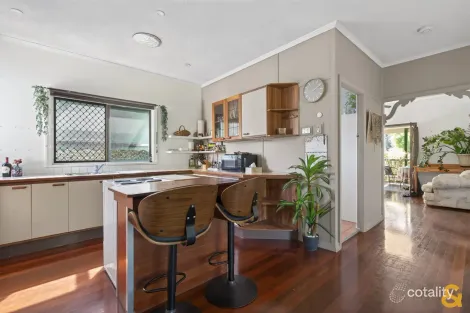 Property photo of 64 Chandos Street Wynnum West QLD 4178