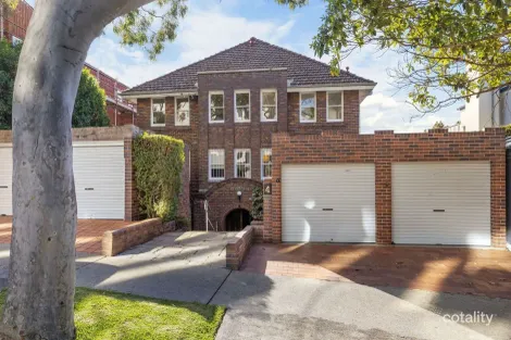 Property photo of 2/4 Birriga Road Bellevue Hill NSW 2023