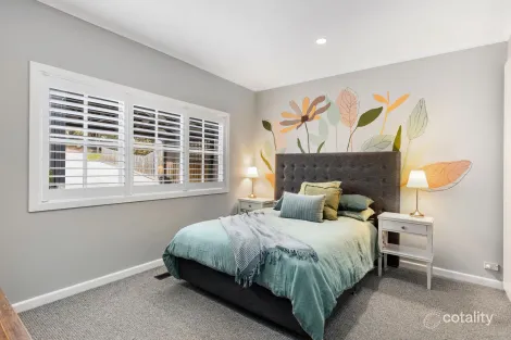 Property photo of 75 Sunnyside Crescent Wattle Glen VIC 3096