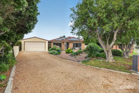 11 Glen Ct, Goolwa Beach, SA 5214