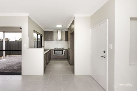 Property photo of 24/1 Balfour Road Swan View WA 6056