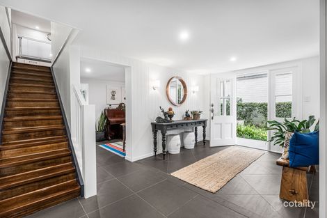 Property photo of 71 Wynnum North Road Wynnum QLD 4178