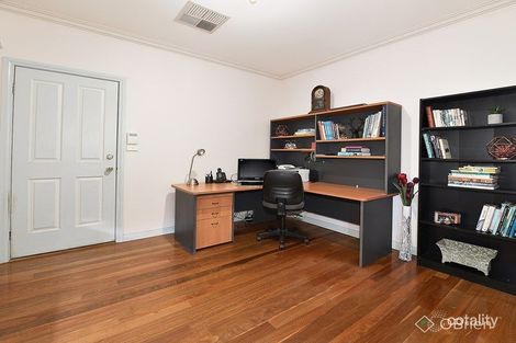 Property photo of 45 Parkside Rise Craigieburn VIC 3064