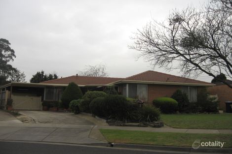 8 Aitken Pl, Gladstone Park, VIC 3043