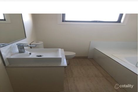 Property photo of 30 Lichfield Avenue Jacana VIC 3047