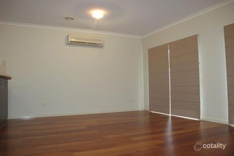 Property photo of 16 Cobaw Circuit Caroline Springs VIC 3023