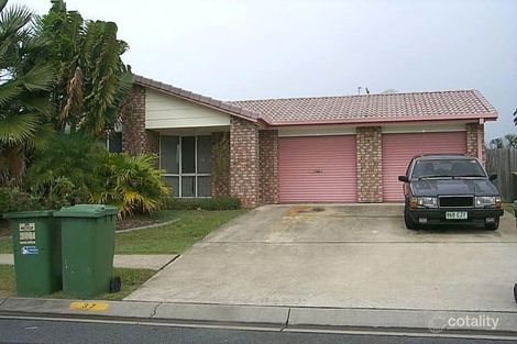 37 Kenny Dr, Labrador, QLD 4215