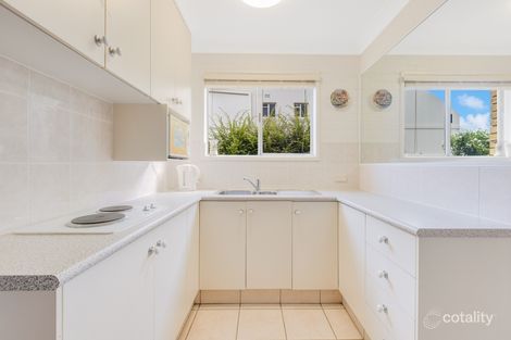 Property photo of 24 Walter Crescent Banora Point NSW 2486