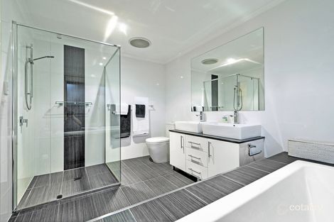 Property photo of 17 Bowline Road Mermaid Waters QLD 4218