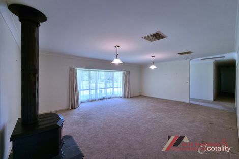 Property photo of 24 Butler Drive Gilgandra NSW 2827