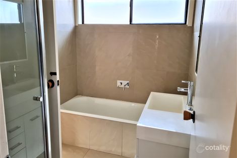 Property photo of 31 Hoddle Way Altona Meadows VIC 3028