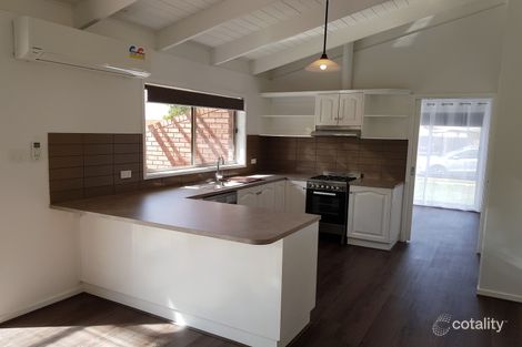 Property photo of 2 Sandalwood Court Grovedale VIC 3216