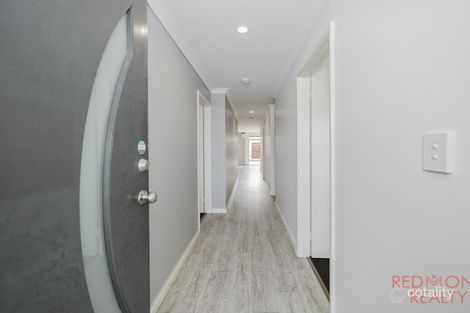 Property photo of 64 Skysail Avenue Alkimos WA 6038