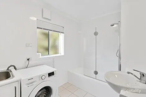 Property photo of 1/2 Mansell Court Sandy Bay TAS 7005