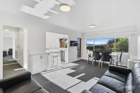 Property photo of 1/2 Mansell Court Sandy Bay TAS 7005