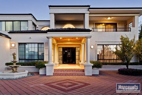 Property photo of 2 Sutherland Crescent Winthrop WA 6150