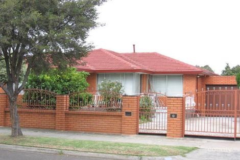 2 Pullen Ct, Springvale, VIC 3171
