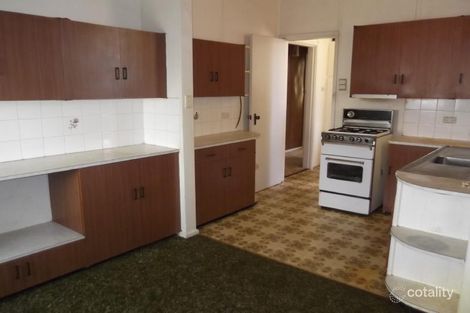 Property photo of 28 Templemore Street Young NSW 2594