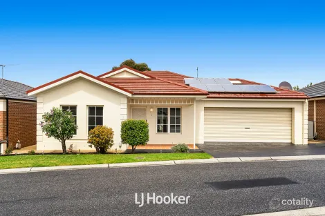 Property photo of 2/8 Saffron Drive Hallam VIC 3803