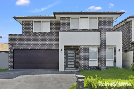 10 Wattle St, Spring Farm, NSW 2570