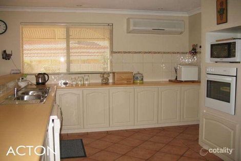 Property photo of 6 Desert Ash Place Helena Valley WA 6056