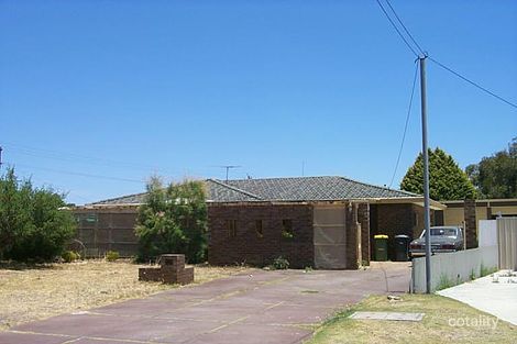 Property photo of 5 Berala Court Camillo WA 6111