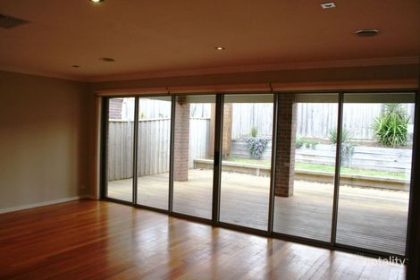 Property photo of 24 Tallis Grove Doreen VIC 3754