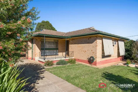 20 Maher St, Tolland, NSW 2650