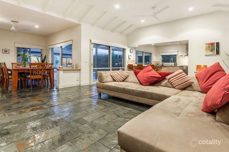 Property photo of 4 Summerfield Drive Mornington VIC 3931