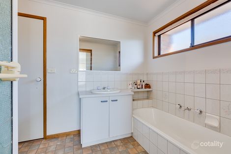 Property photo of 11 Taylor Drive Darley VIC 3340