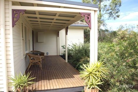 Property photo of 11 Redleaf Close Heathcote VIC 3523