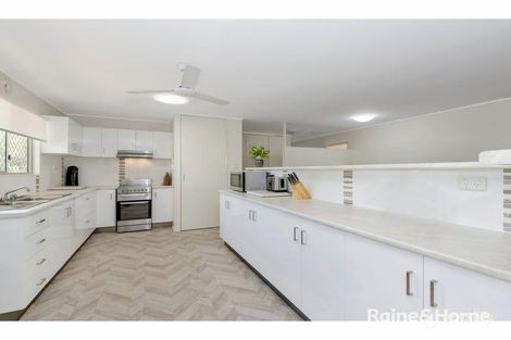Property photo of 8 Sharon Crescent Kelso QLD 4815