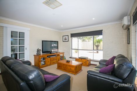 Property photo of 7 Winjana Road Lesmurdie WA 6076