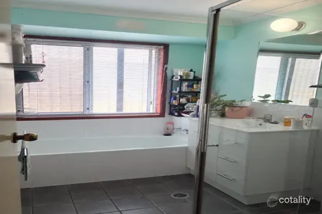 Property photo of 2 Montrose Avenue Bethania QLD 4205