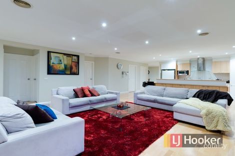 Property photo of 144 David Collins Drive Endeavour Hills VIC 3802