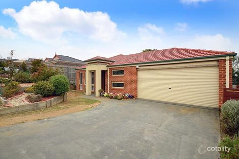 49 Manna Gum Dr, Pakenham, VIC 3810