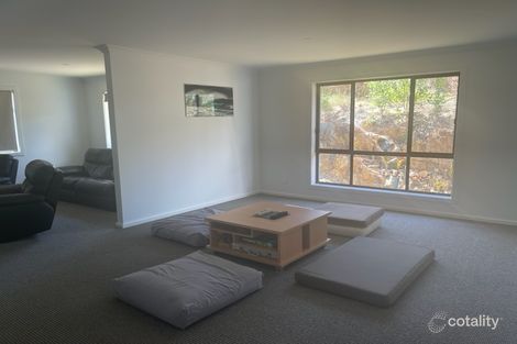 Property photo of 80 Emerald Crescent Wallagoot NSW 2550