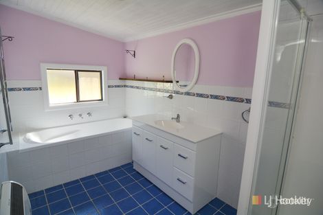Property photo of 2 Selwyn Street Morts Estate NSW 2790