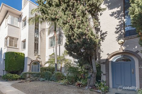 Property photo of 15/5 Lansdowne Road St Kilda East VIC 3183