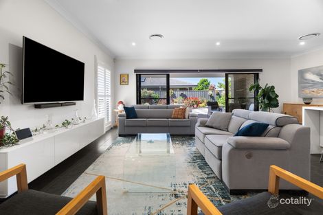 Property photo of 10 Jabiru Drive Fern Bay NSW 2295