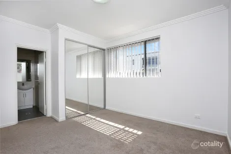 Property photo of 206/28-30 Burbang Crescent Rydalmere NSW 2116