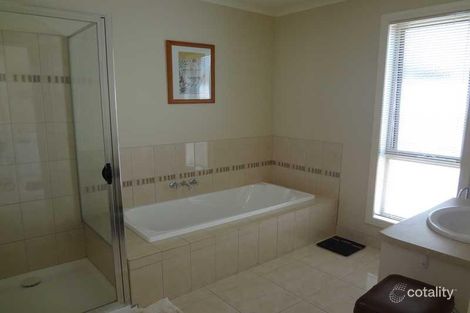 Property photo of 33 Toal Drive Warrnambool VIC 3280