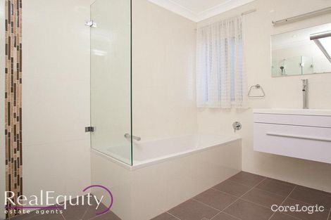 Property photo of 30 Nuwarra Road Chipping Norton NSW 2170