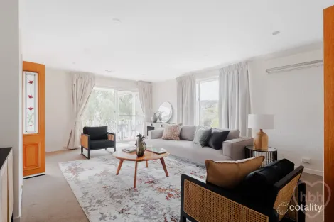 38 Lambrigg St, Farrer, ACT 2607