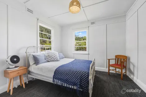 Property photo of 8 Foxlow Street Captains Flat NSW 2623