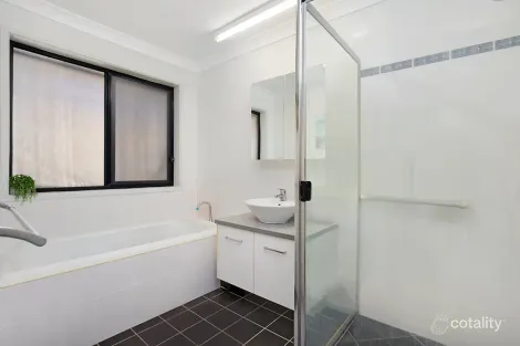 Property photo of 7 Denver Grove Regents Park QLD 4118