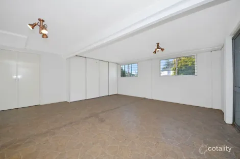 Property photo of 30 Moffatt Street Oxley QLD 4075