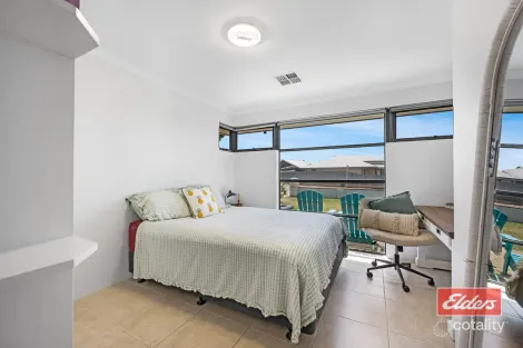 Property photo of 20 Coastside Crescent Glenfield WA 6532