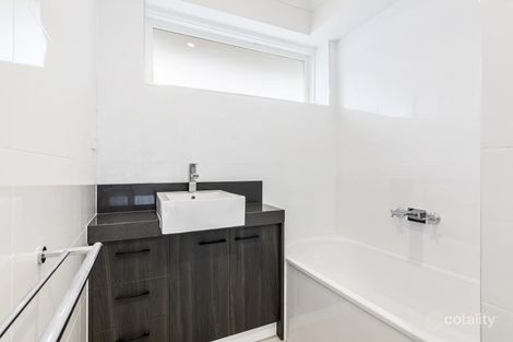 Property photo of 2/8 Lillimur Road Ormond VIC 3204